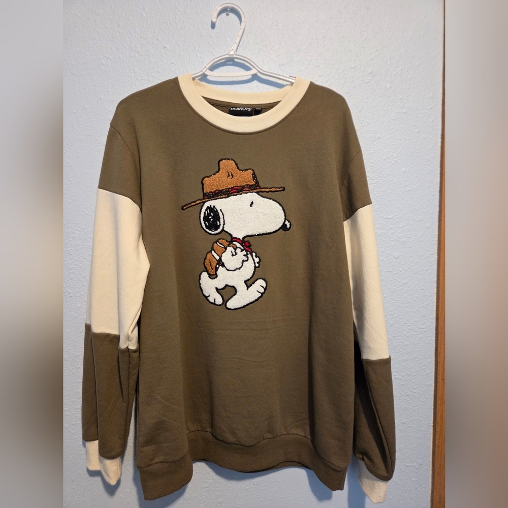 Peanuts Sweatshirt - Picture 2 of 3